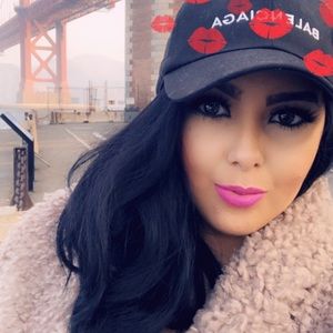 Meet your Posher, Frances